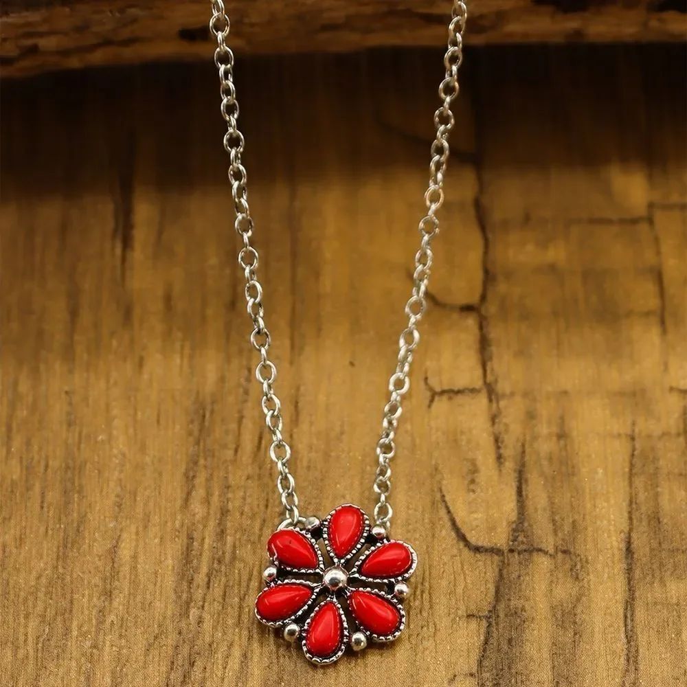 Boho flower necklace #2124